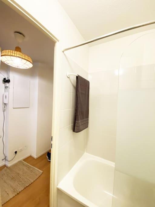 L'Hermes - Wifi - Parking - Netflix Villeurbanne Dış mekan fotoğraf